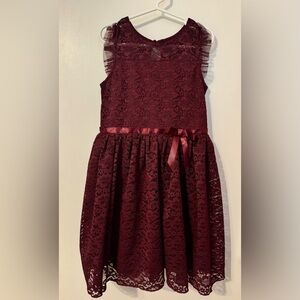 Burgundy little girl dress size 6